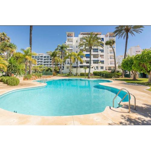 PUERTO BANUS !!! Piscine et Plage à proximité