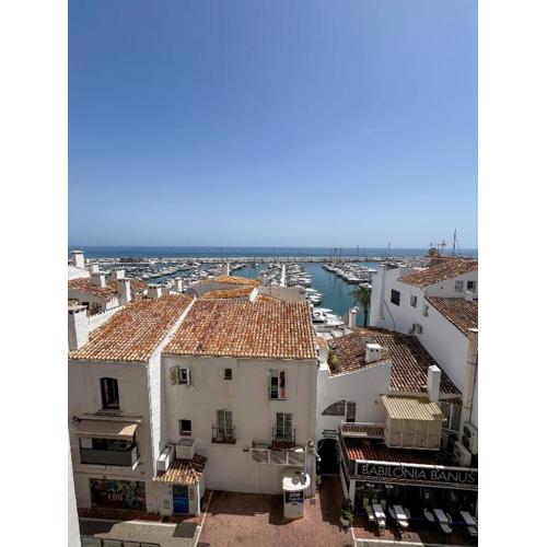 Puerto Banus, seaviews, one bedroom apartment