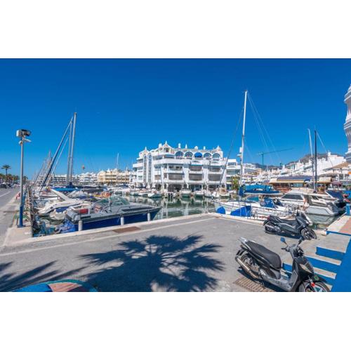 Puerto Marina Wifi terraza 5 PAX playa AC