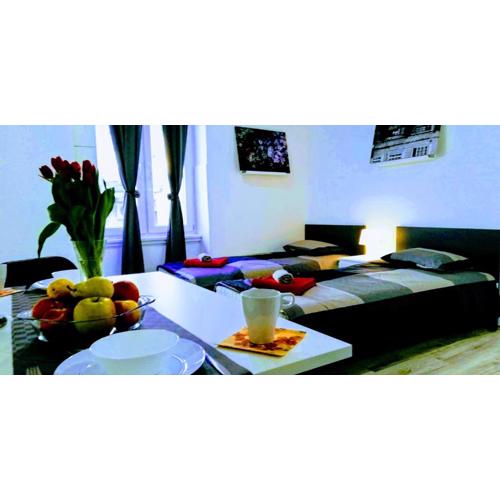 Pula-Center Apartments and Rooms