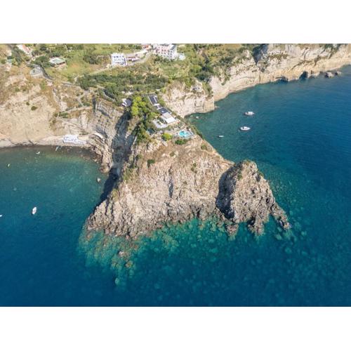 Punta Chiarito Resort