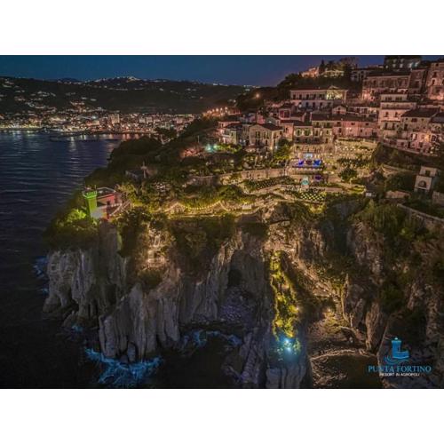Punta Fortino Resort