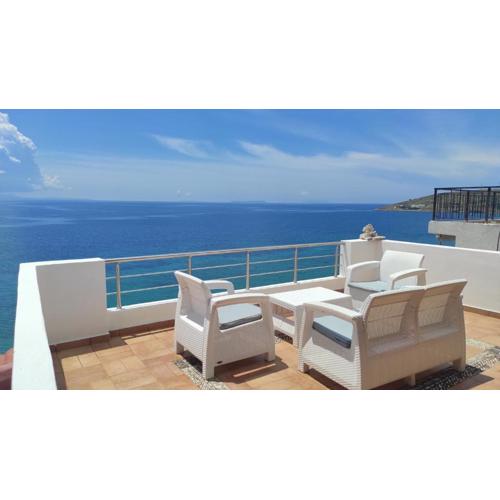 Q Bay Apartments
