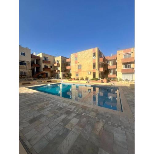 Qawra 3 Bed Seaview with Common Pool