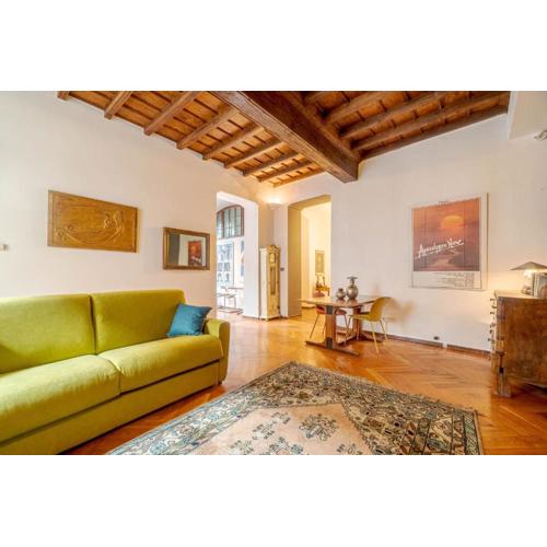 Quadrilatero Romano! Exclusive & Roomy Apartment