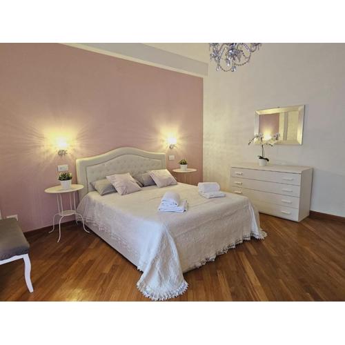 Queen Chic Apartment 2