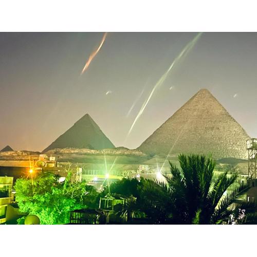 Queen pyramids view