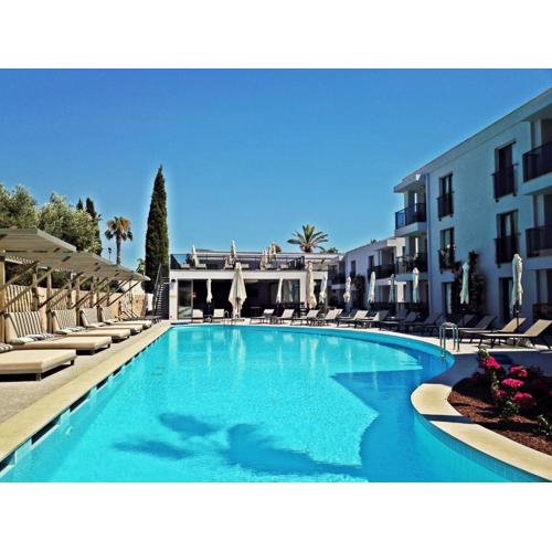 Queen Residences & Apart Hotel