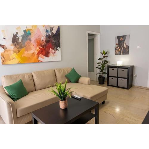 Quiet and cozy apartment next to Acropolis