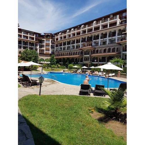 Quiet apartment in Olymp