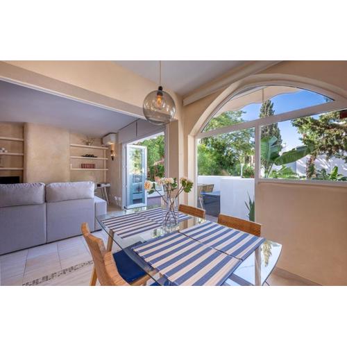 Quiet Apartment Near the Beach, with Pool and Garden