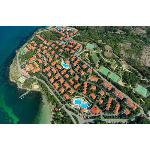 Quiet apartment with big terrace in Santa Marina with parking