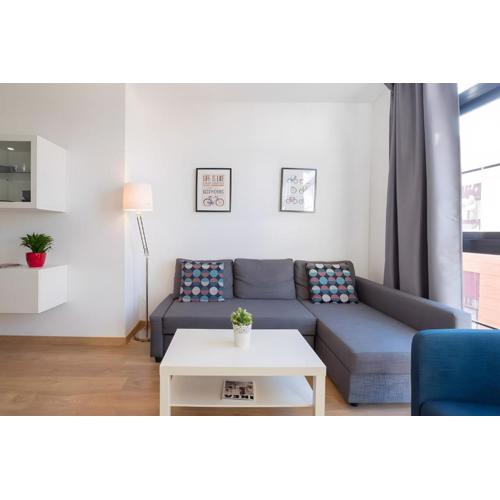 Quiet, bright and central apartment