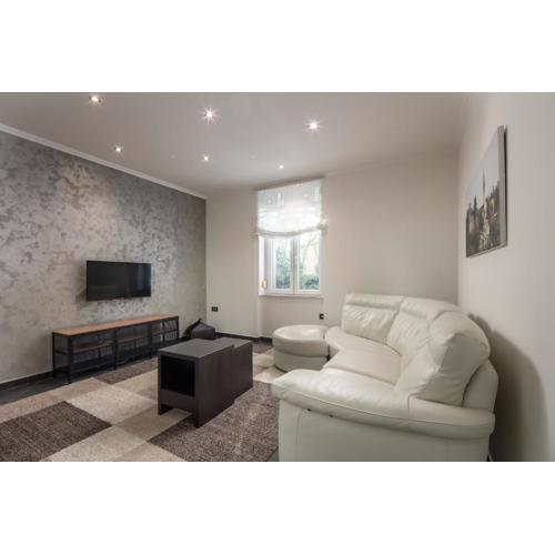 Quiet City Apartment Dexa - Happy Rentals