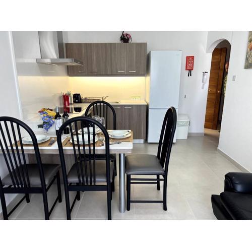 Quiet, Cosy Apartment In Ghadira Bay By Homely