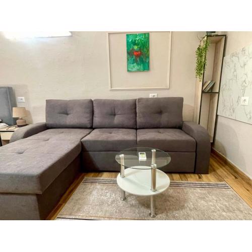 Quite and Modern Studio