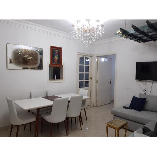 Quite Apartment in Sheraton Heliopolis , 5 minutes from Cairo Airport