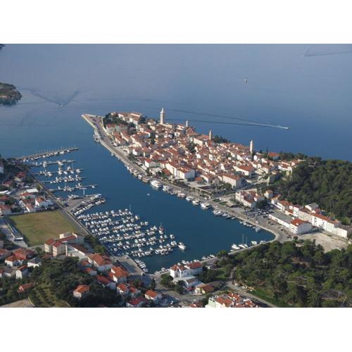 Rab From Above Studio Apartment