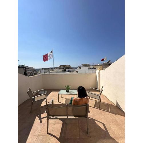 Radiant 2bed Penthouse Mellieha!! By Homely