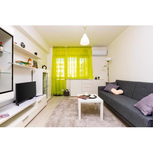 Radiant Retreat - Bright 1BD Haven in Plovdiv by Flat Mаnager