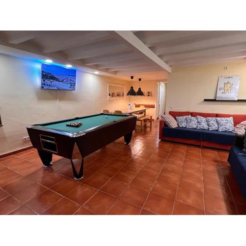Ramblas Rentals Central Duplex 4BR Terrace Pool Table & Ping Pong