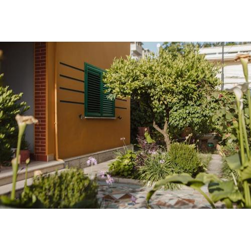 Rare Durres Apartment with Private parking & garden