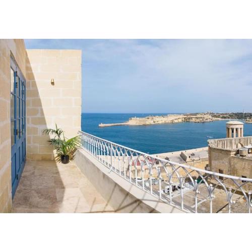 Rare Valletta Suite Seaview Penthouse - Garden VIEW - WiFi