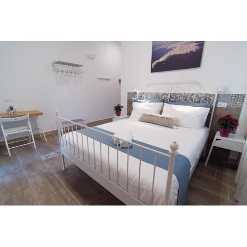 RAUDINO ROOMS