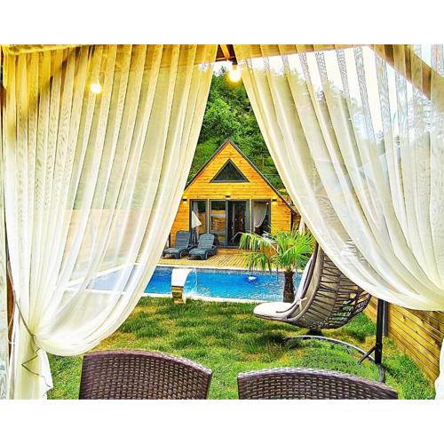 Ravine Bungalow