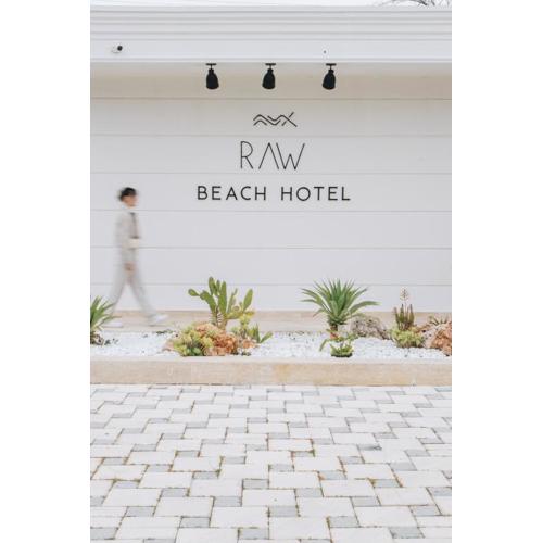 RAW BEACH HOTEL