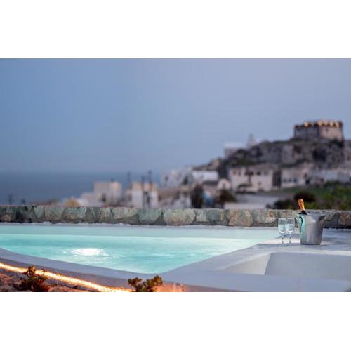 Red Cliff Santorini Villa - Volcano View & Jacuzzi