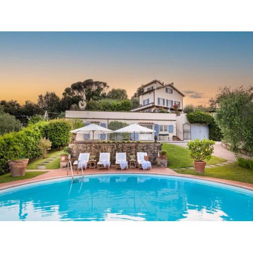 Refined Escape in the Heart of Tuscany