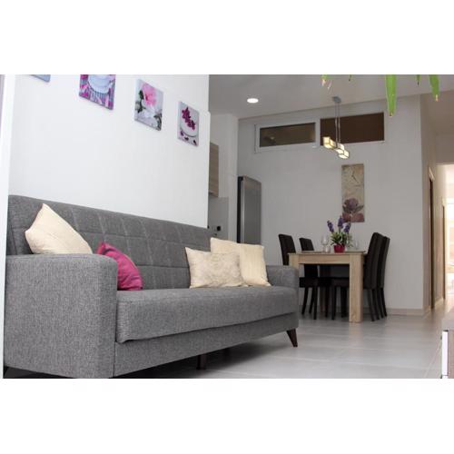Refurbished Sliema Comfort Walk to Beach and Restaurants