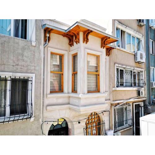 Refurbished Triplex in Taksim