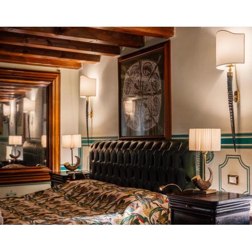 Regal House Verona REGIMENTAL