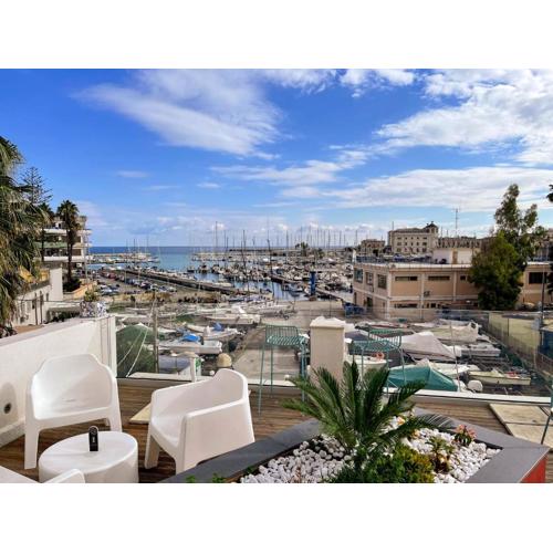 Regina Margherita - Bed and Breakfast & Rooftop Lounge Bar