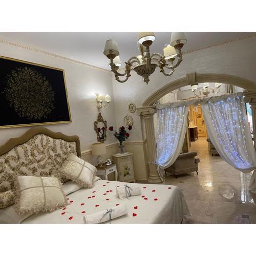 Regina Suite
