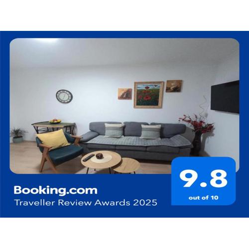 Regis Apartment