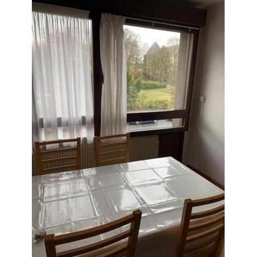 Reims centre-ville -au1er étage avec 2 chambres - 6 personnes