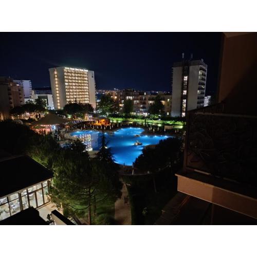 Reina Apart Barcelo Beach