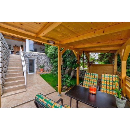Reizendes Apartment nur 350 Meter zum Sandstrand mit Meerblick, Grill, Waschmaschine