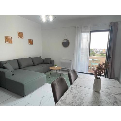 Relax apartment, Side Sea View, Golem, Albania