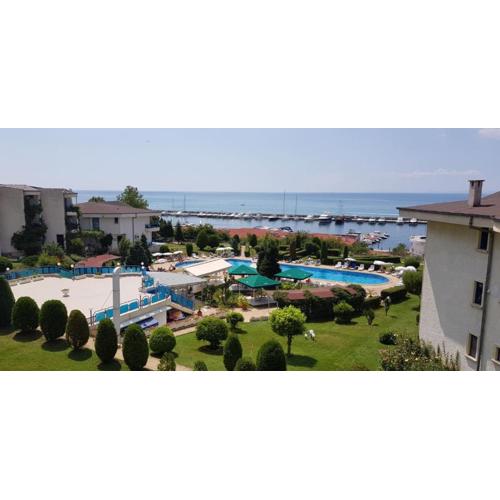 Relax in Riviera