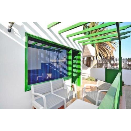 Relax Tiñosa ist eine schöne Wohnung in einer sehr ruhigen und sehr gepflegten Anlage mit Gemeinschaftspool in Puerto del Carmen
