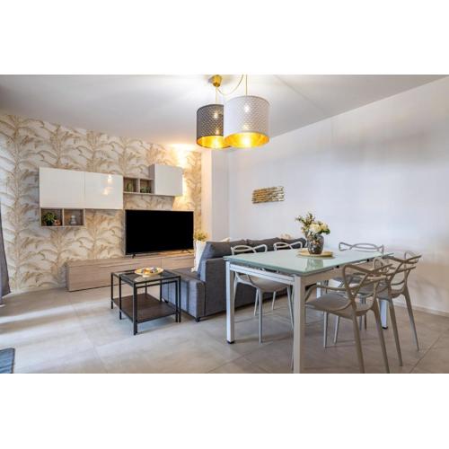Relaxing Family Apt 250m from Beach & Free Garage