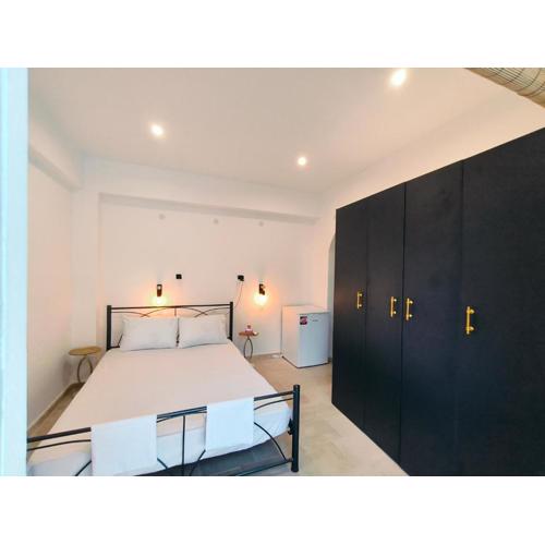 Relaxrooms, room with 1 queen size bed