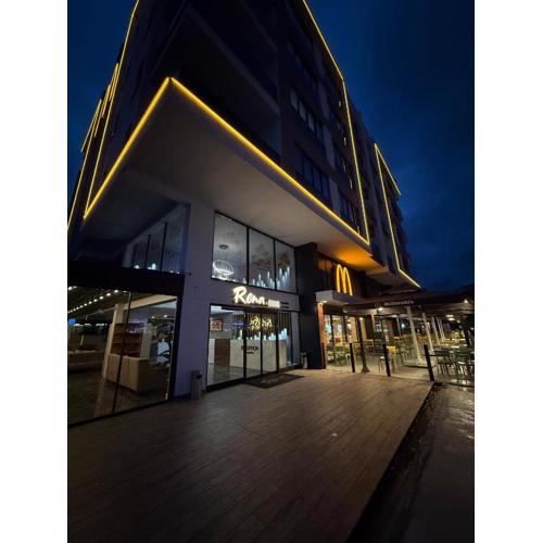 Rena Grand Residence & Suit
