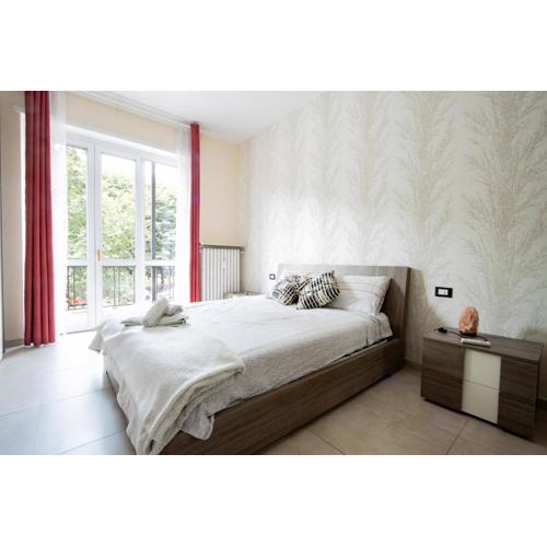 [Reni House]-Bright apartment+free park