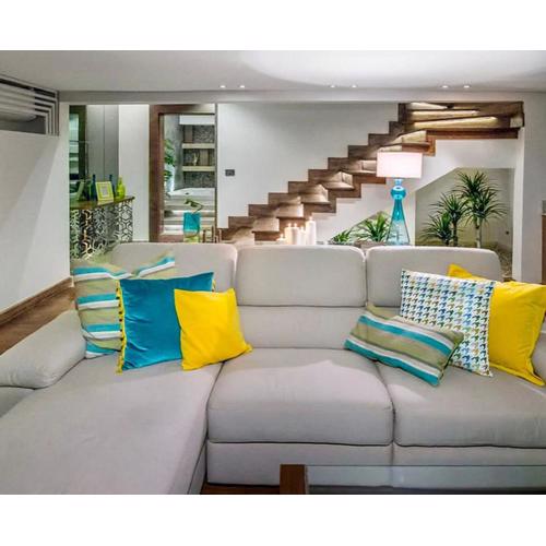 Reno Villa 4Br