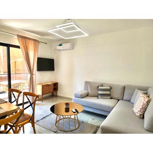 Renovated 2BR Retreat Near the Beach